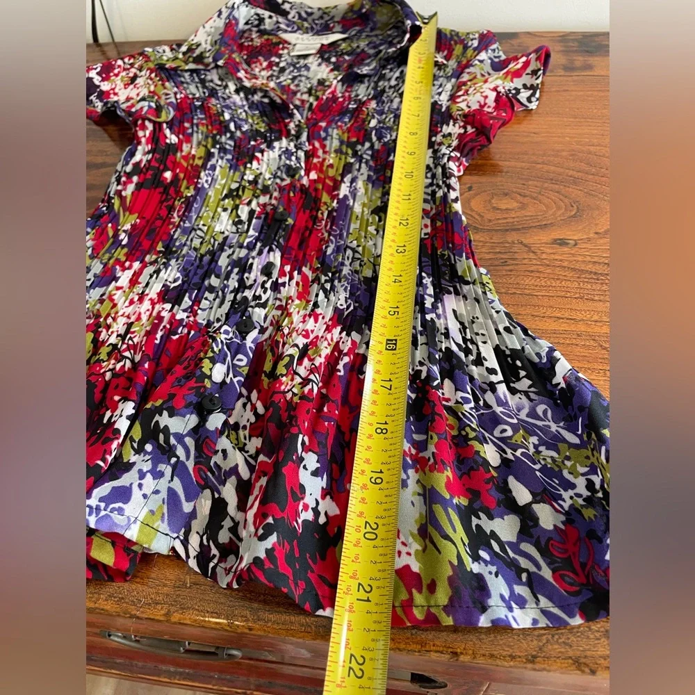 Allison Taylor Multicolor Pleated Button Down Blouse‎ - Picture 5 of 6